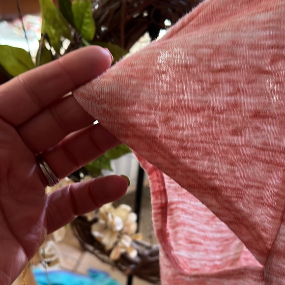 Lisa Rinna Collection, peach t-shirt - Picture 4 of 7